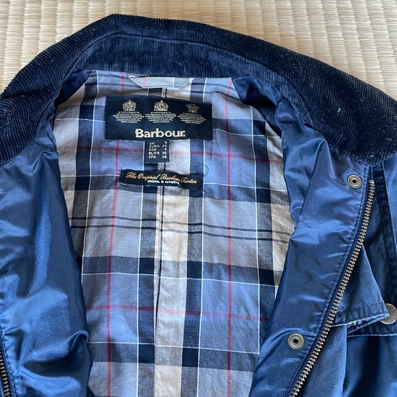 Barbour Ladies Jacket - Picture 2 of 10
